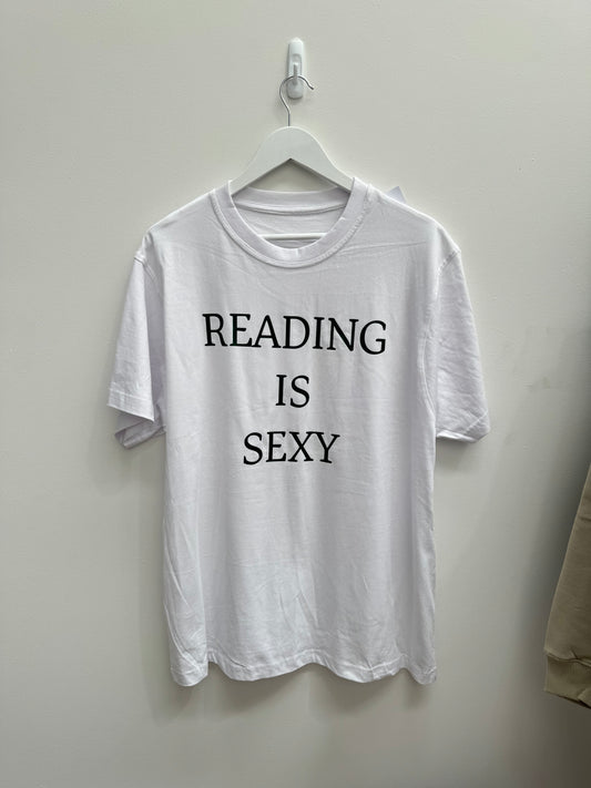 Reading Is Sexy - Size XL