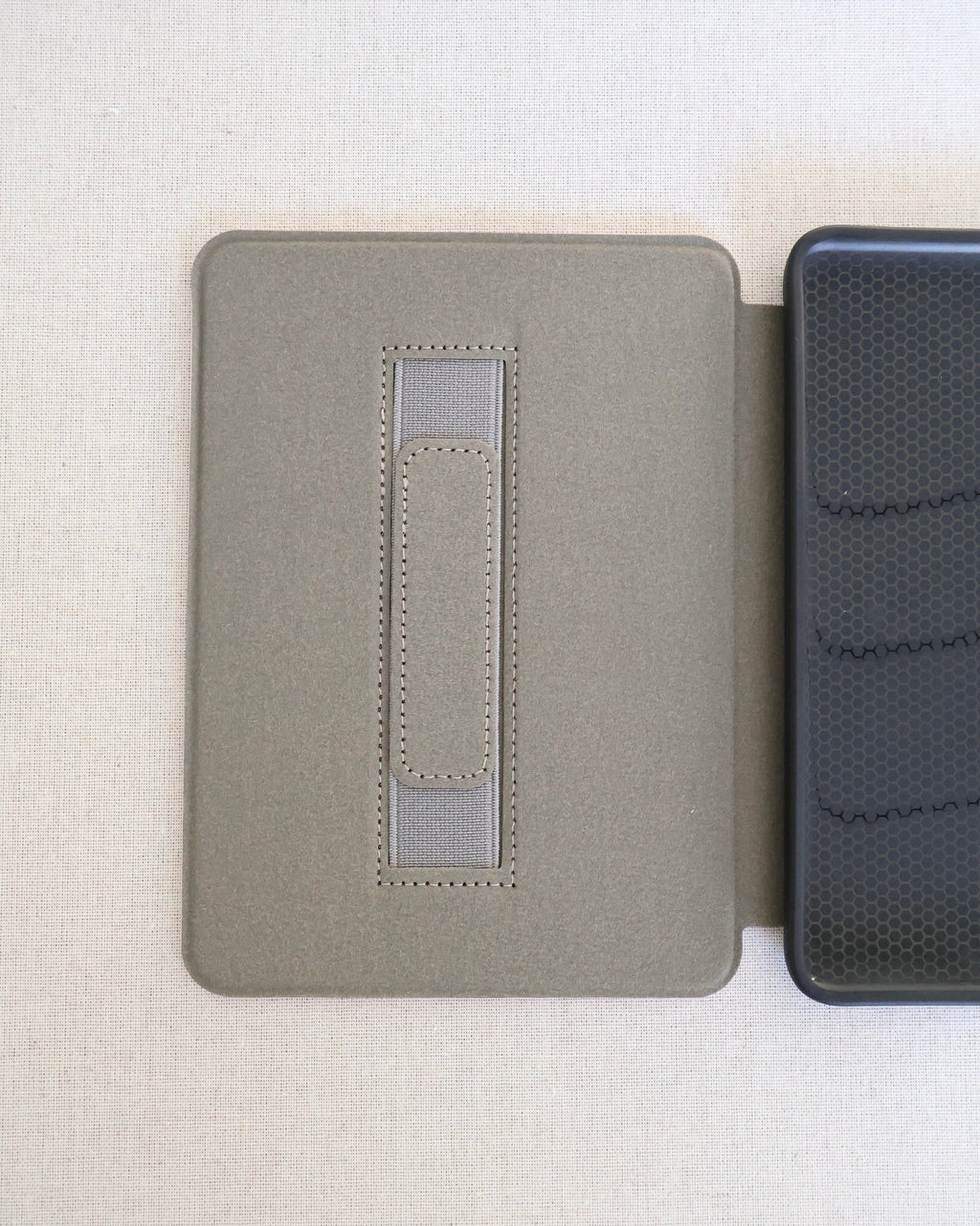 Green Polka Kindle Case