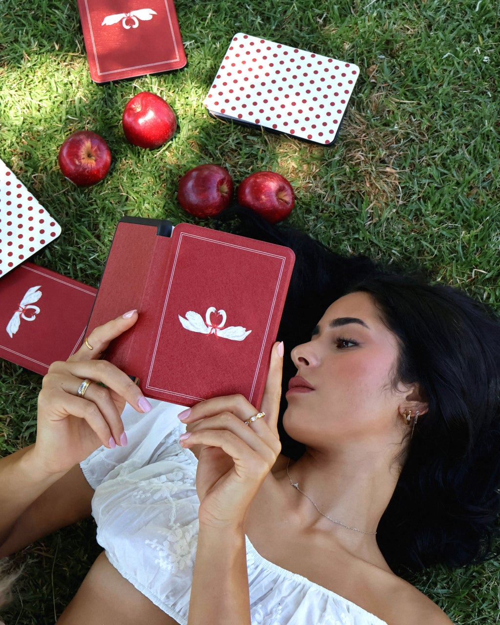 Swans In Love Kindle Case